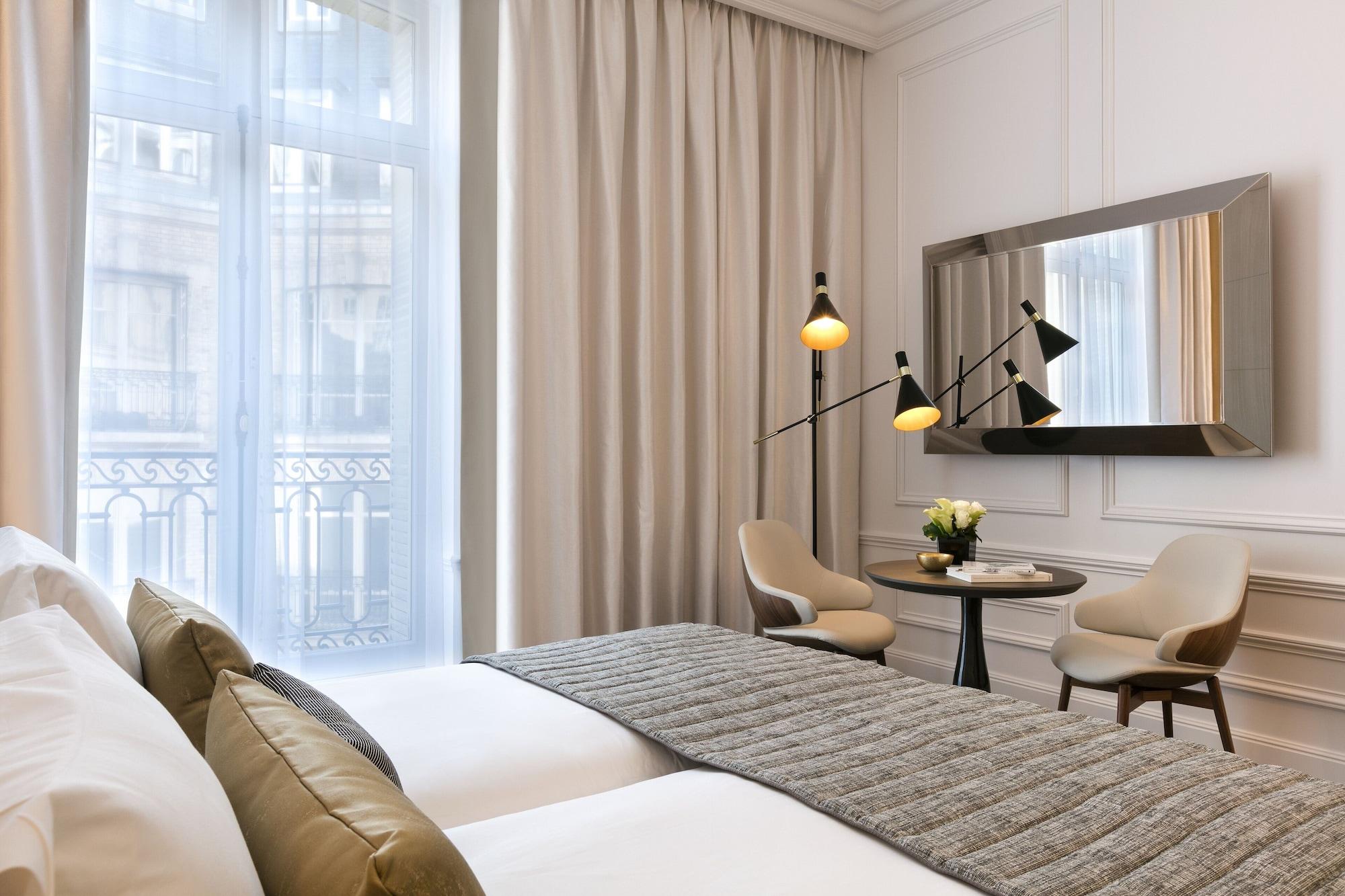 La Clef Champs-Elysees Paris By The Crest Collection Kültér fotó A room at the hotel