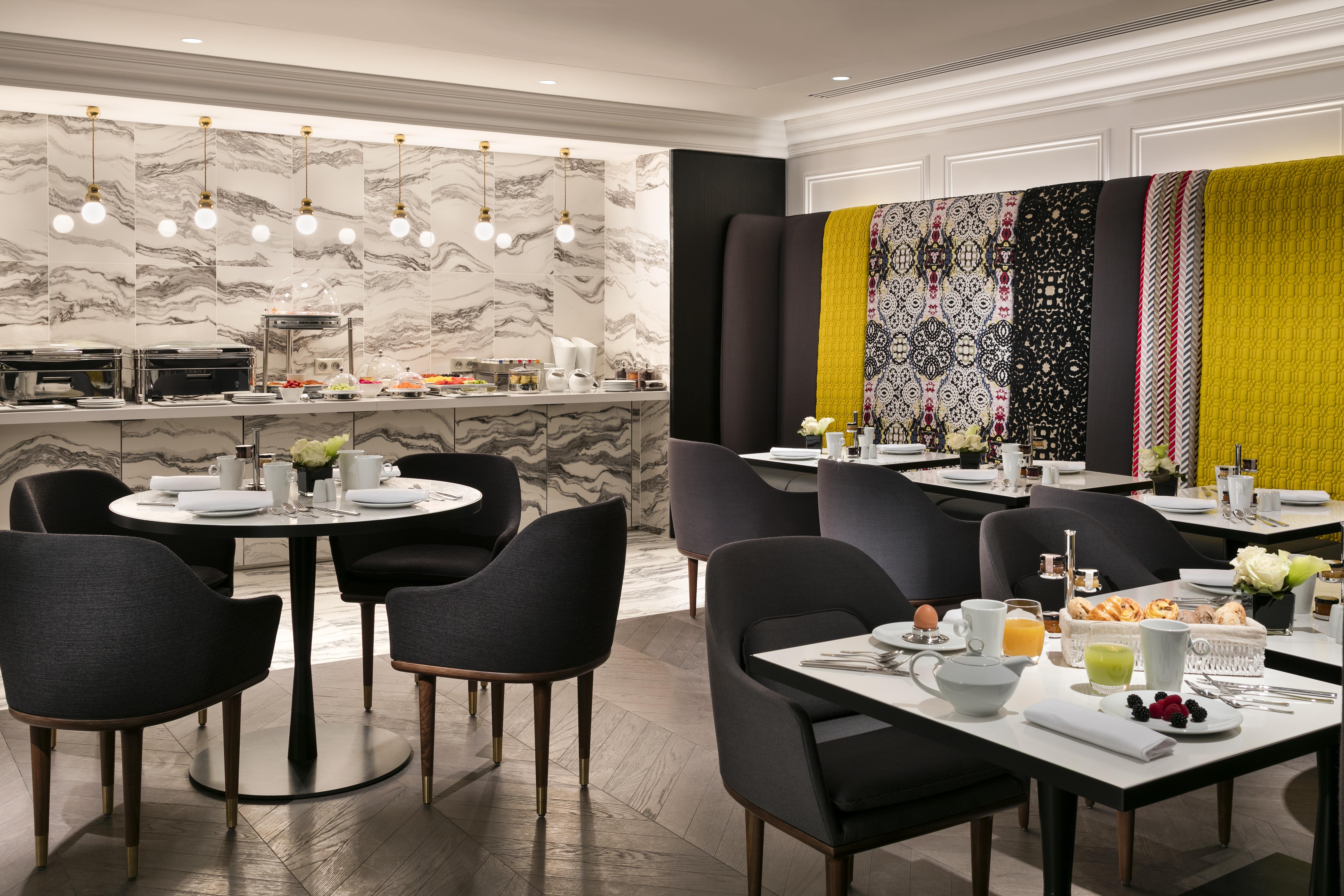 La Clef Champs-Elysees Paris By The Crest Collection Kültér fotó The Club at London Heathrow Airport