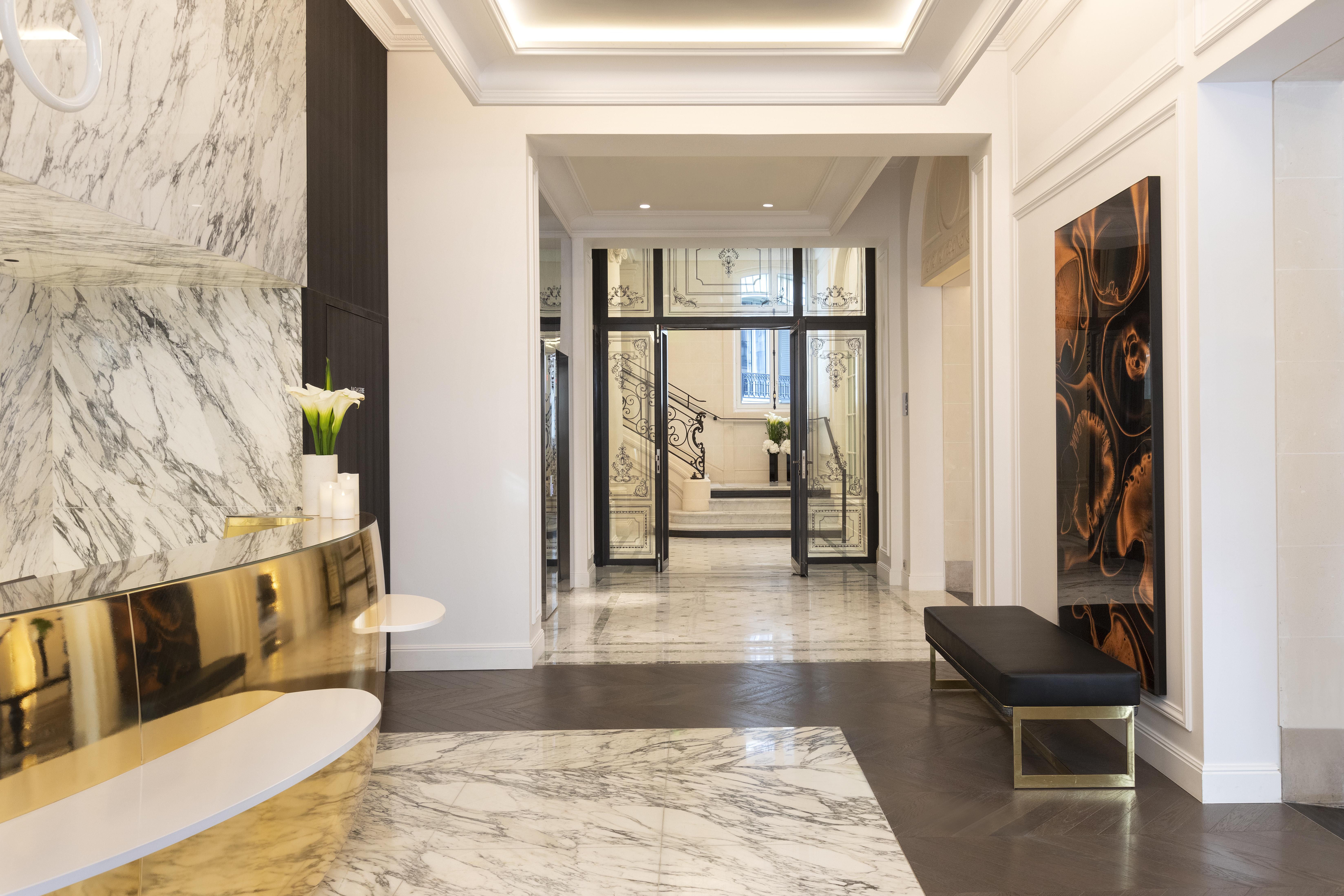La Clef Champs-Elysees Paris By The Crest Collection Kültér fotó The entrance hall