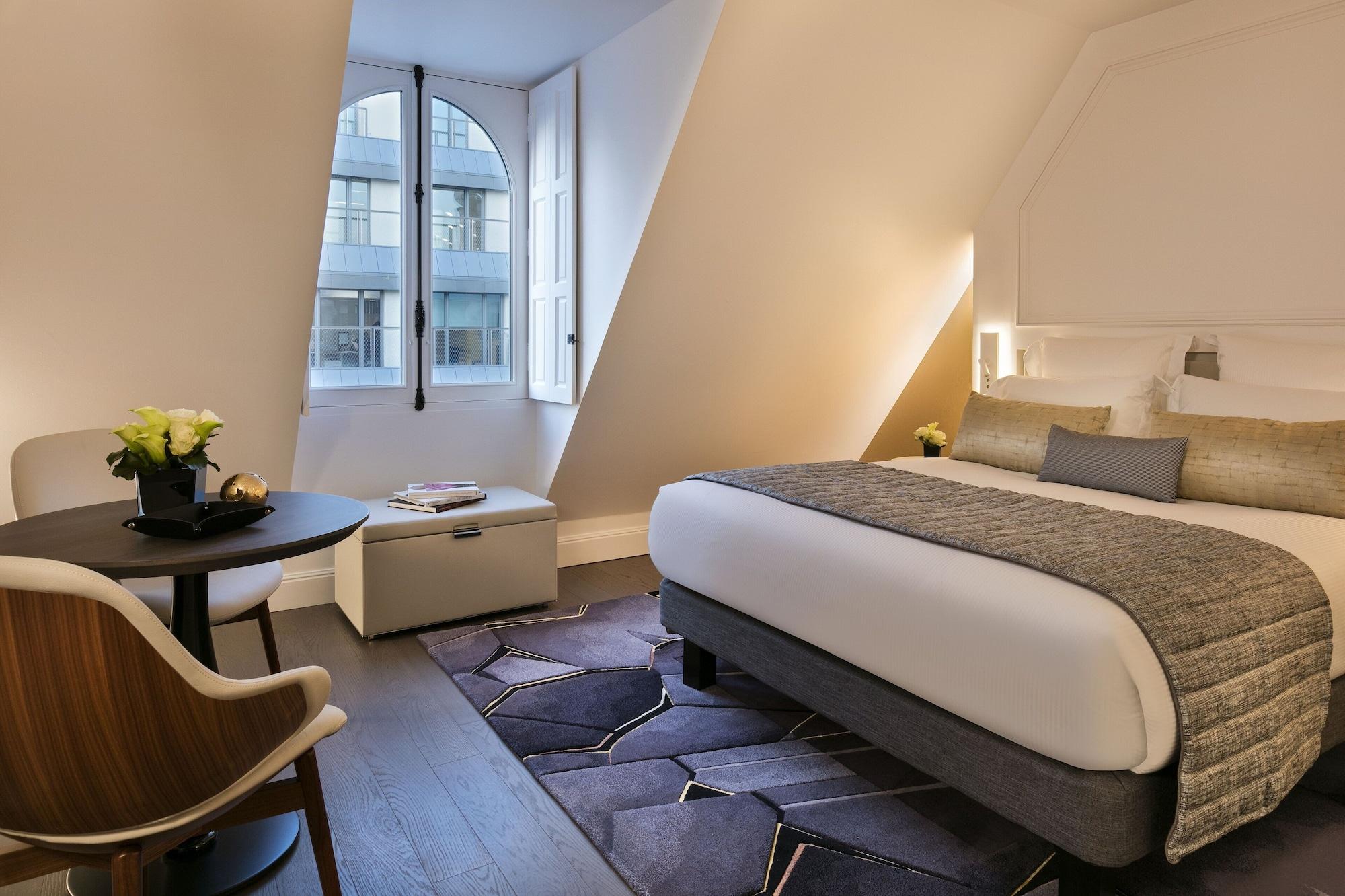 La Clef Champs-Elysees Paris By The Crest Collection Kültér fotó A room at the hotel